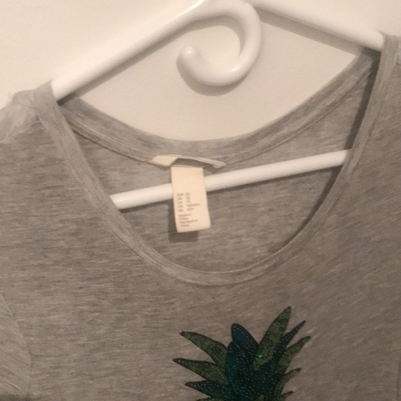 Pineapple 🍍 Ultra Soft H and M Cotton Short Sleeved Summer Tshirt SZ XS - Picture 5 of 8